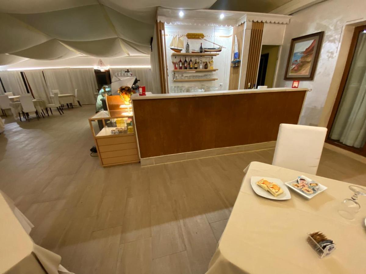 Hotel Baja Romantica Bosa Kültér fotó